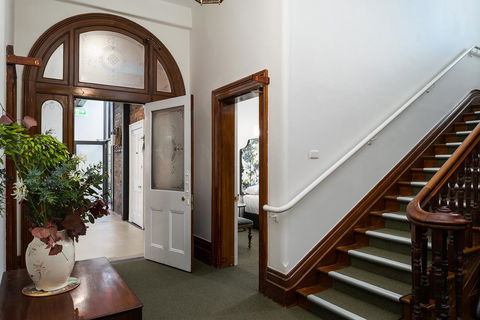The Florance - Accommodation Gladstone 4