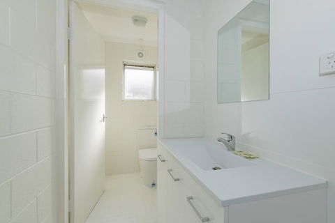4 Bedroom House - Hobart CBD - Free Parking - Free WIFI - Accommodation Gladstone 24