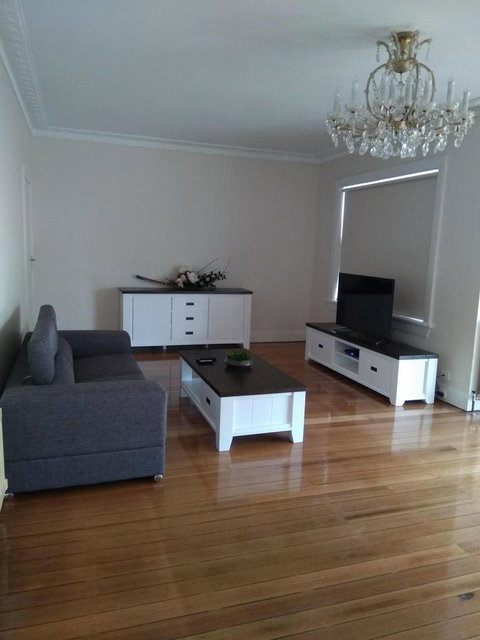 Riverbank Villa - Accommodation Gladstone 21