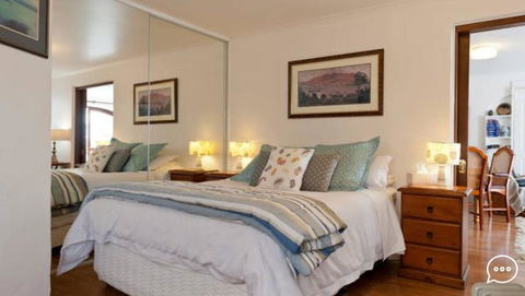 Million Dollar Views - Accommodation Gladstone 39