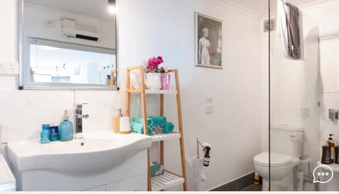 Million Dollar Views - Accommodation Gladstone 15