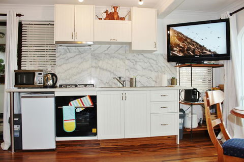 Million Dollar Views - Accommodation Gladstone 14