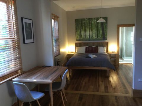 The Station House - Accommodation Gladstone 13
