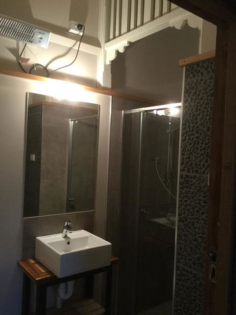 The Station House - Accommodation Gladstone 9