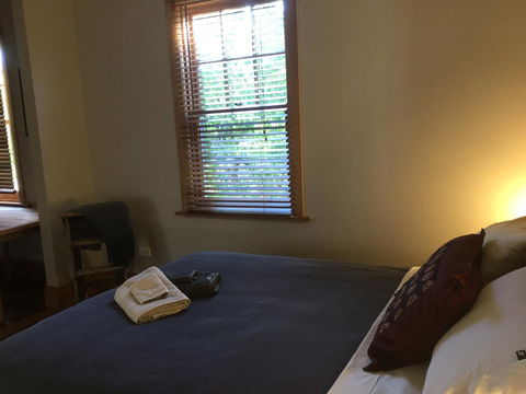 The Station House - Accommodation Gladstone 12