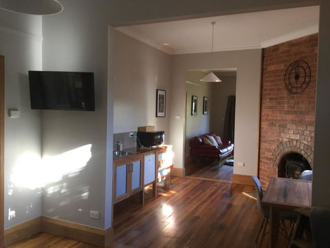 The Station House - Accommodation Gladstone 14