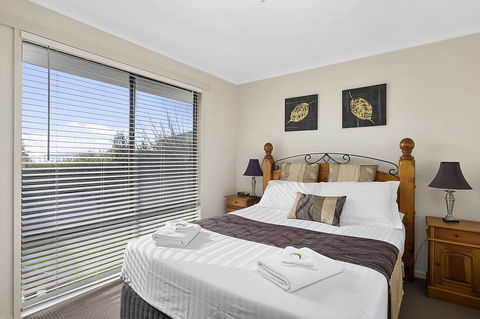 Mirramar House - Accommodation Gladstone 13