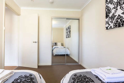 Mirramar House - Accommodation Gladstone 20