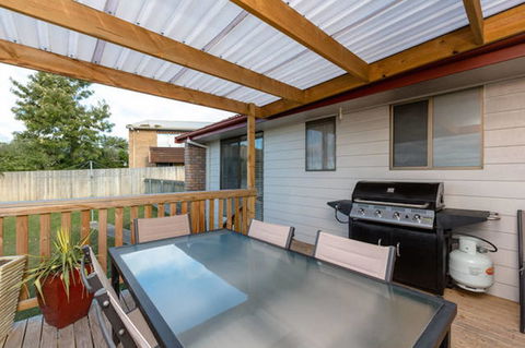 Mirramar House - Accommodation Gladstone 5