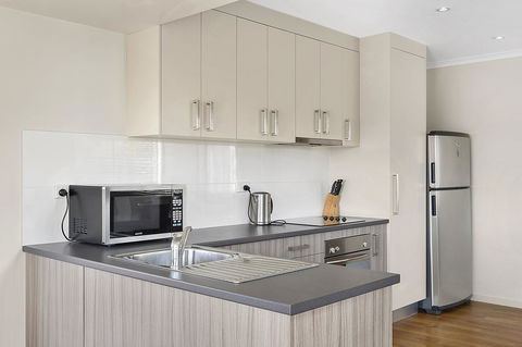 Mirramar House - Accommodation Gladstone 9