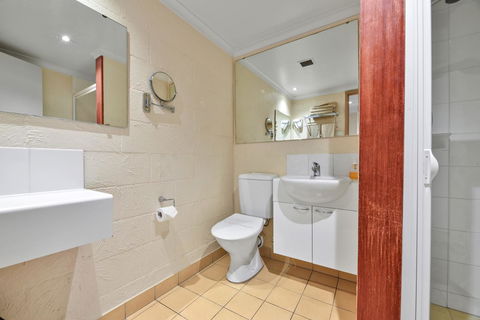 Balmoral On York - Accommodation Gladstone 14