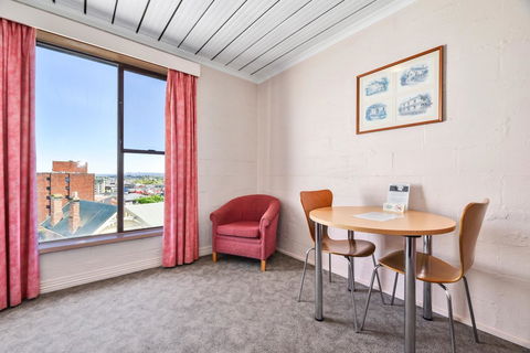 Balmoral On York - Accommodation Gladstone 3