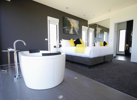 Horizon Deluxe Apartments - Accommodation Gladstone 5