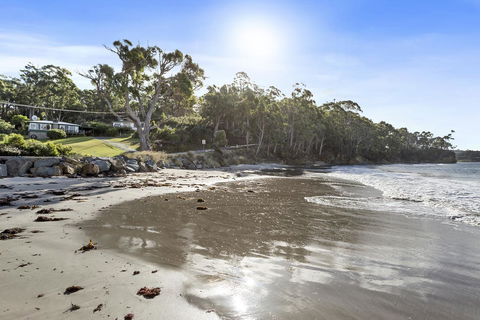 Summertime Cottage - Accommodation Gladstone 14