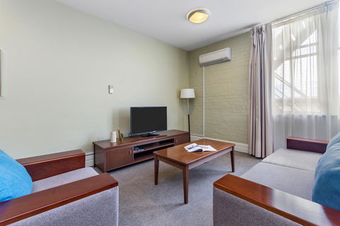 Launceston Central Apartment Hotel Official - Accommodation Gladstone 14