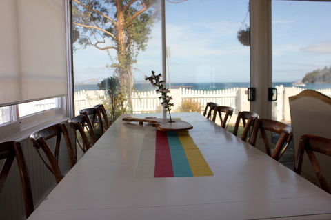 The Ultimate Beach House - Accommodation Gladstone 24