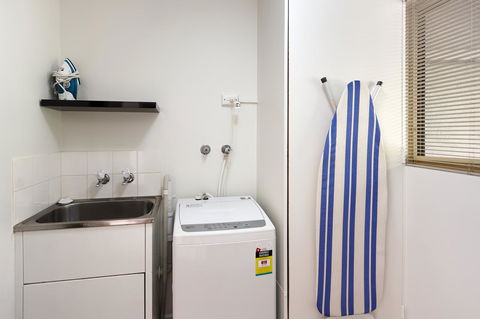 Elphin Serviced Apartments - Accommodation Gladstone 28