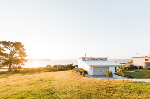 Manfield Seaside Bruny Island - Accommodation Gladstone 29
