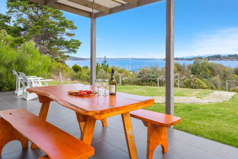Manfield Seaside Bruny Island - Accommodation Gladstone 7