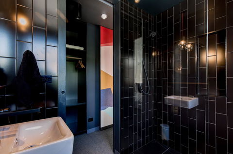 105 Mac Unique Apartments - Accommodation Gladstone 14