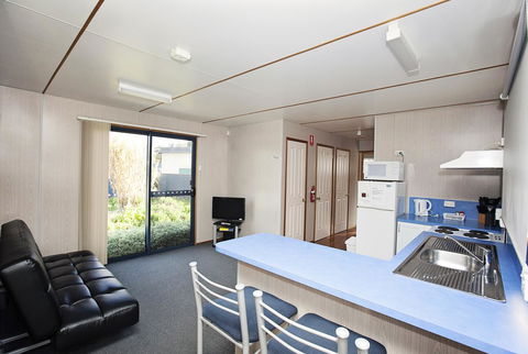 Seven Mile Beach Cabin And Caravan Park - Accommodation Gladstone 13