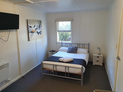 Seven Mile Beach Cabin And Caravan Park - Accommodation Gladstone 20