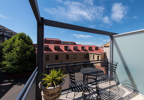 Sullivans Cove Apartments - Accommodation Gladstone 16