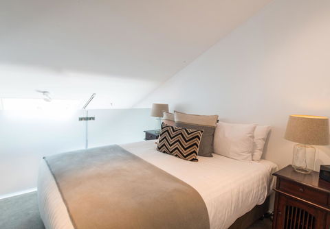 Sullivans Cove Apartments - Accommodation Gladstone 14