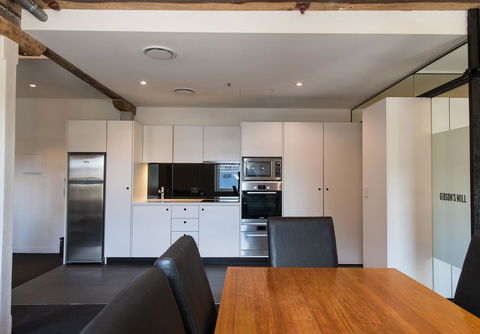 Sullivans Cove Apartments - Accommodation Gladstone 28