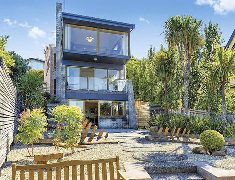 Sullivans Cove Apartments - Accommodation Gladstone 15