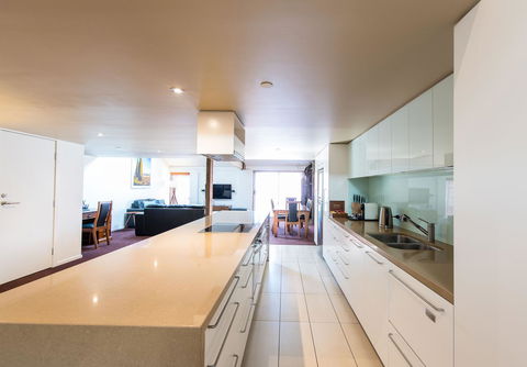 Sullivans Cove Apartments - Accommodation Gladstone 13