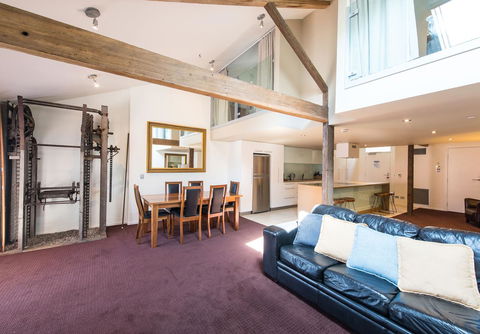 Sullivans Cove Apartments - Accommodation Gladstone 18