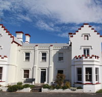 Trinity Hill Apartments - Accommodation Gladstone