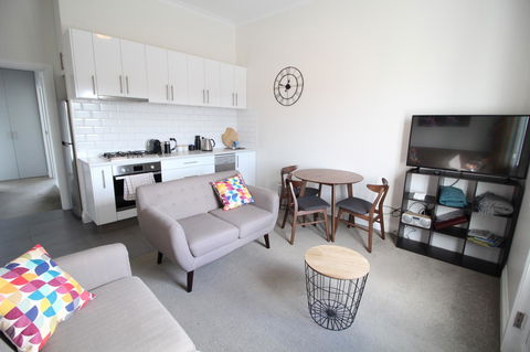 Trinity Hill Apartments - Accommodation Gladstone 15