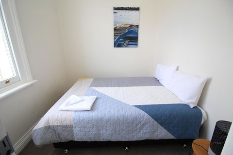 Trinity Hill Apartments - Accommodation Gladstone 16