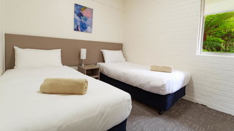 Adina Place Motel Apartments - Accommodation Gladstone 14