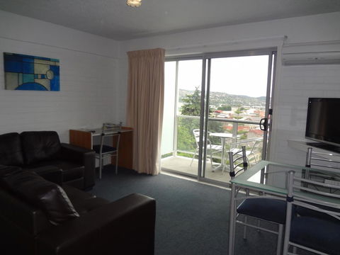 Adina Place Motel Apartments - Accommodation Gladstone 19