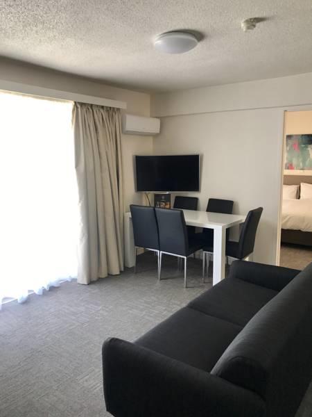 Adina Place Motel Apartments - Accommodation Gladstone 8