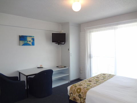 Adina Place Motel Apartments - Accommodation Gladstone 36