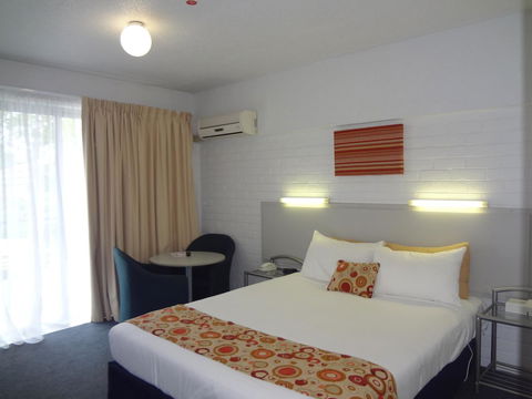 Adina Place Motel Apartments - Accommodation Gladstone 17