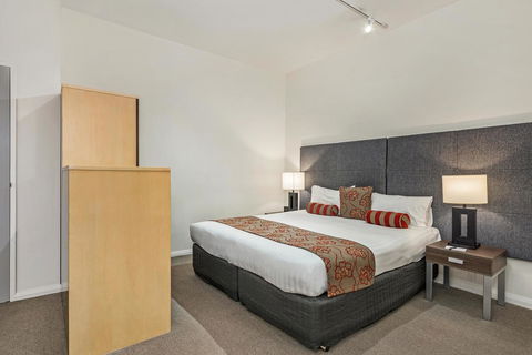 Mantra One Sandy Bay Road - Accommodation Gladstone 10