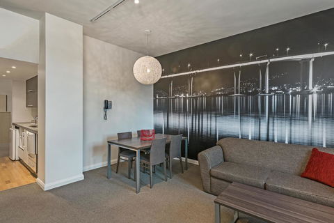 Mantra One Sandy Bay Road - Accommodation Gladstone 8