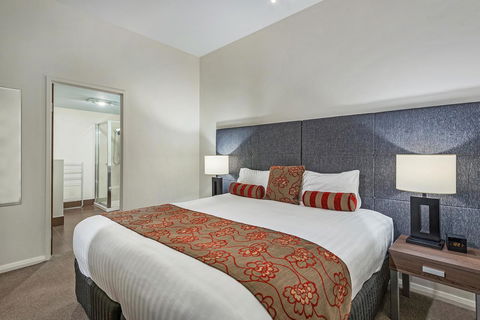 Mantra One Sandy Bay Road - Accommodation Gladstone 2