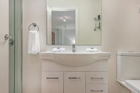 Mantra One Sandy Bay Road - Accommodation Gladstone 15