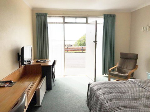 The Waterfront Wynyard - Accommodation Gladstone 38