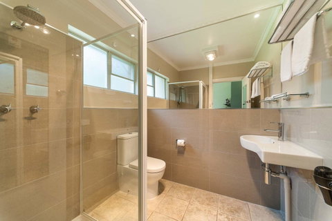 The Waterfront Wynyard - Accommodation Gladstone 23