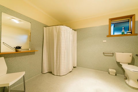 Driftwood Strahan Villas - Accommodation Gladstone 5