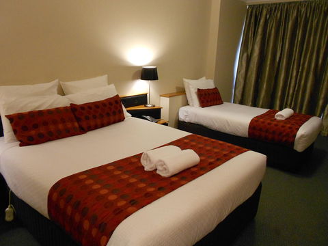 Commodore Regent - Accommodation Gladstone 35