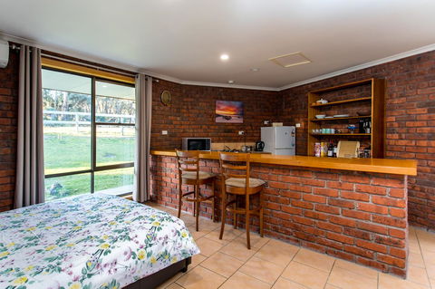 Acton Park Holiday Units - Accommodation Gladstone 17