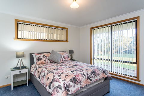 Acton Park Holiday Units - Accommodation Gladstone 7